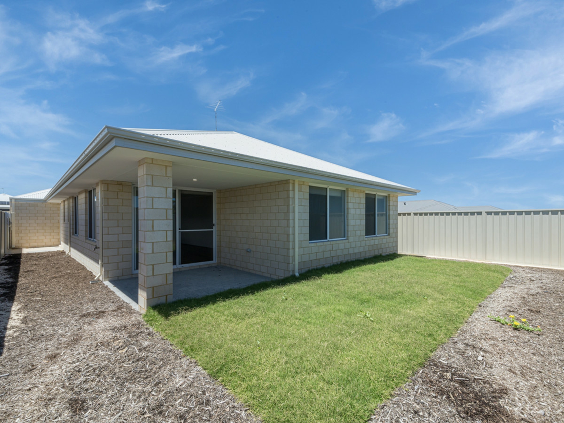 6 Holiday Way, YANCHEP