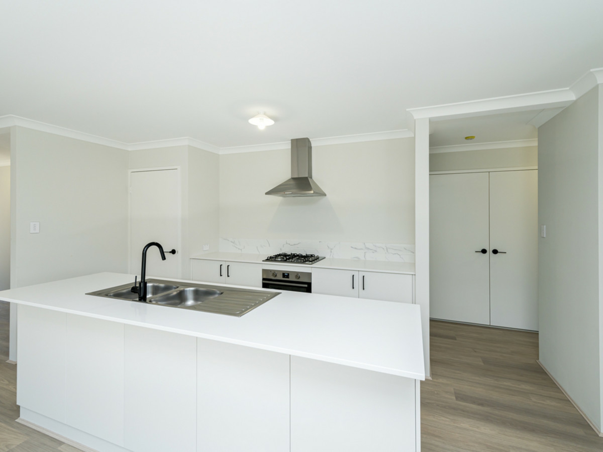 3 Limestone Avenue, HENLEY BROOK