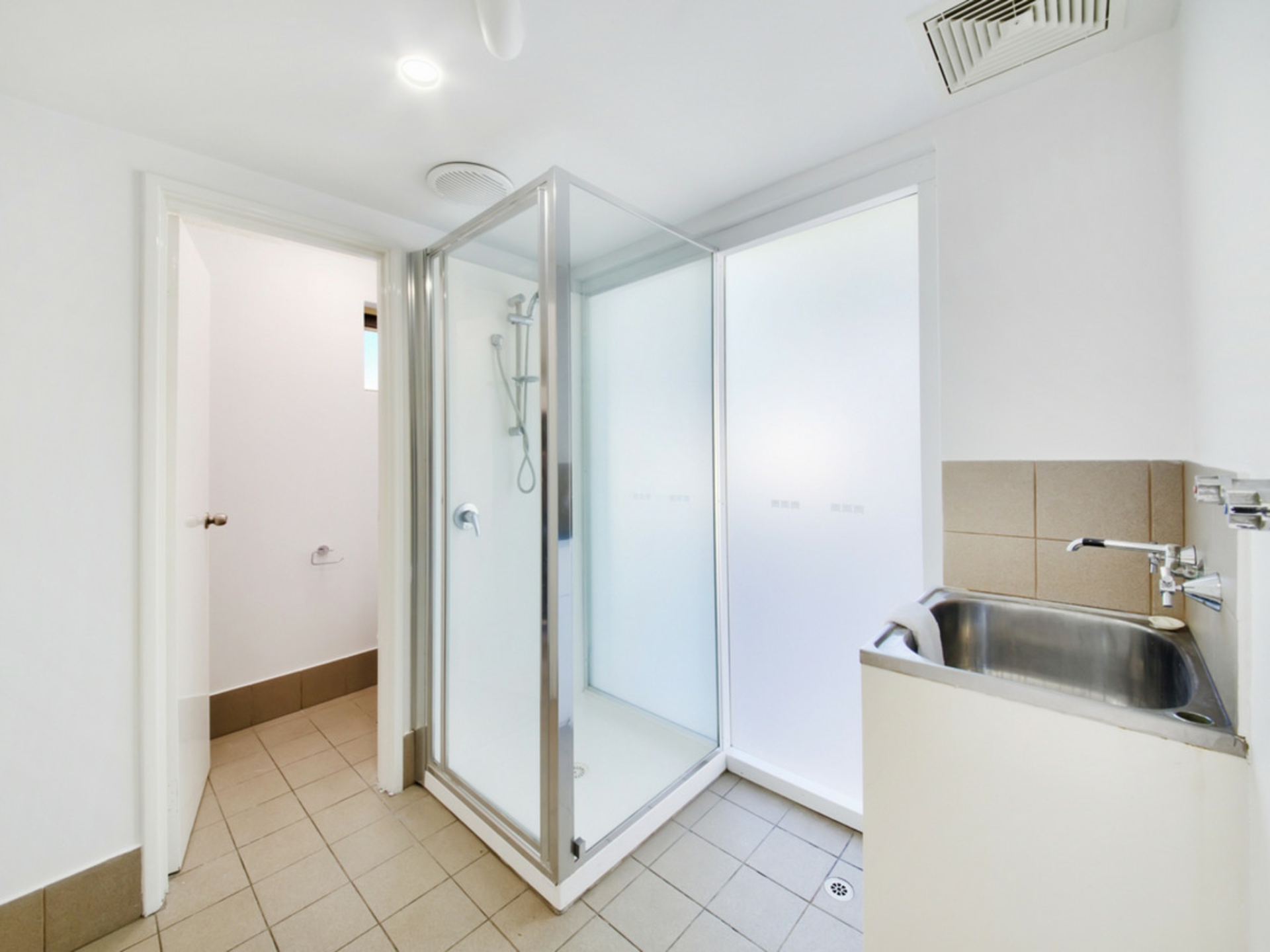 42/15 Jugan Street, MOUNT HAWTHORN