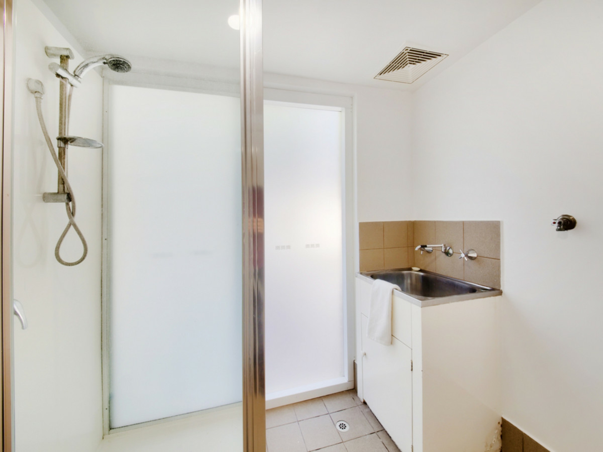 42/15 Jugan Street, MOUNT HAWTHORN
