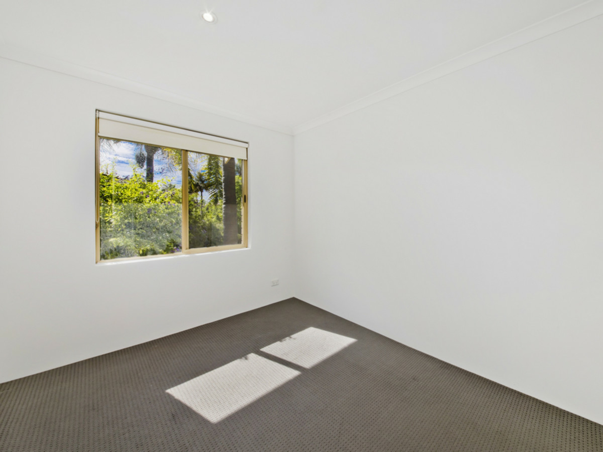 42/15 Jugan Street, MOUNT HAWTHORN