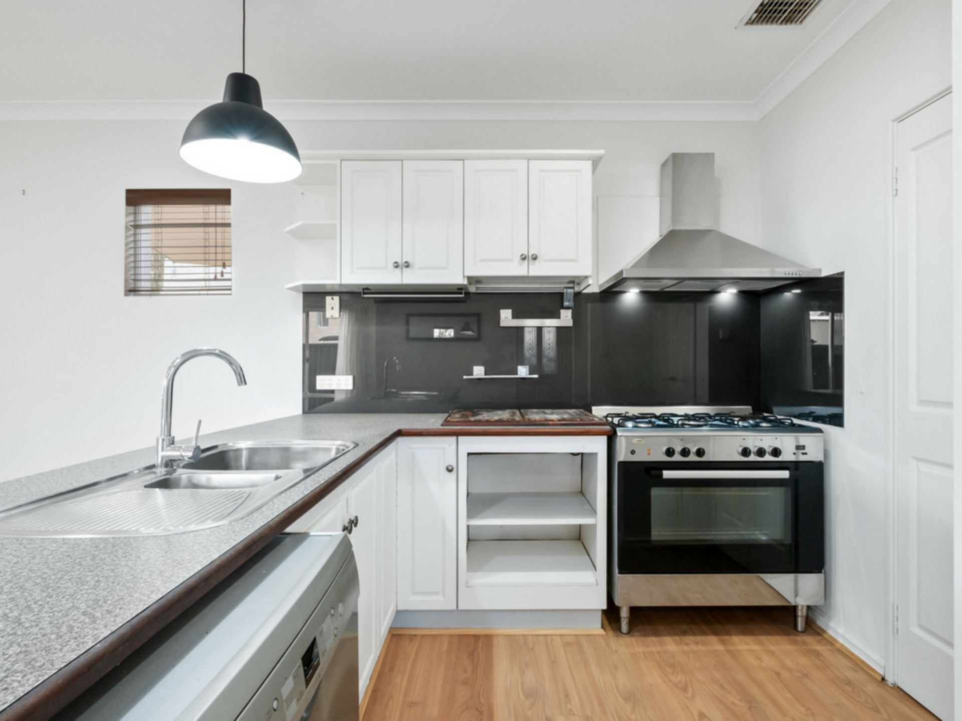 72A Whatley Crescent, MOUNT LAWLEY