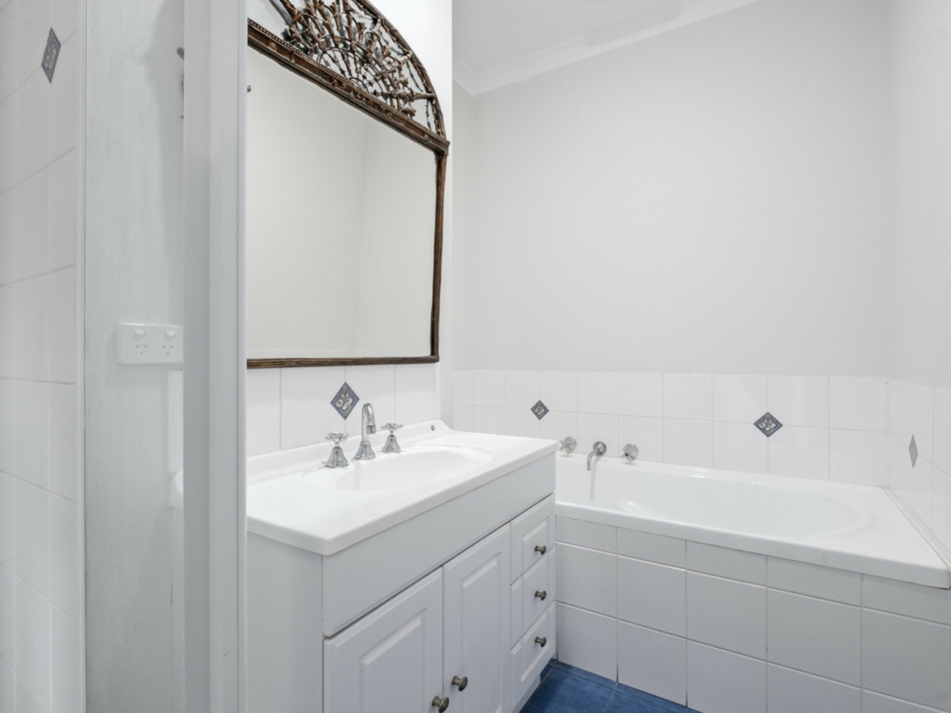 72A Whatley Crescent, MOUNT LAWLEY