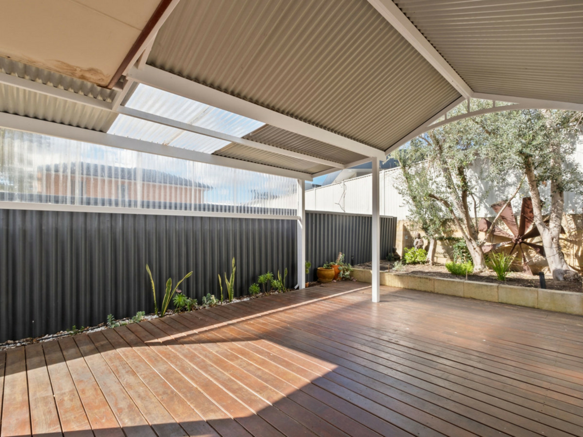 72A Whatley Crescent, MOUNT LAWLEY