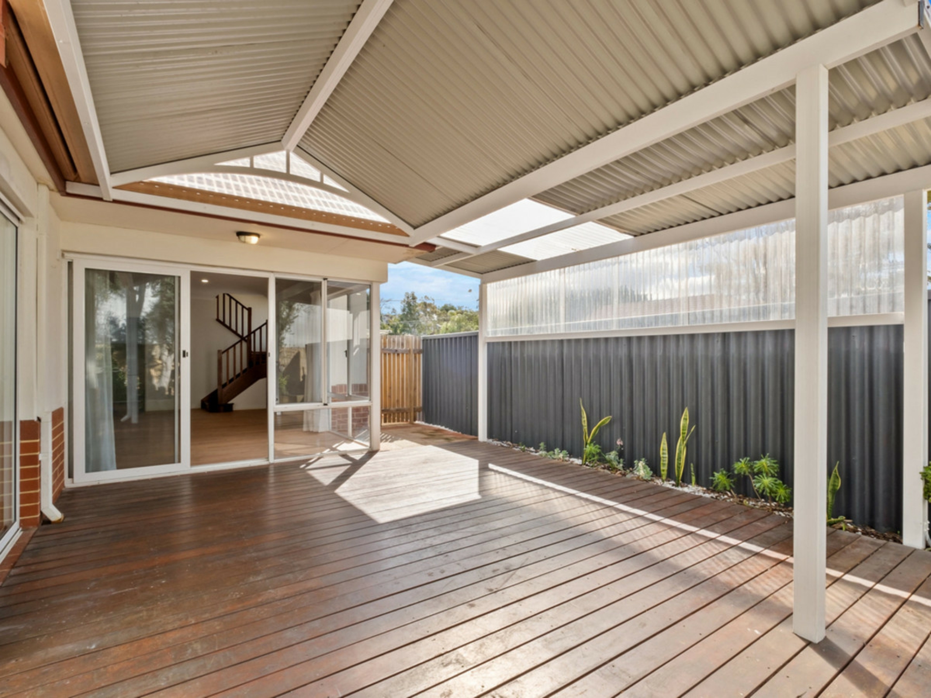 72A Whatley Crescent, MOUNT LAWLEY