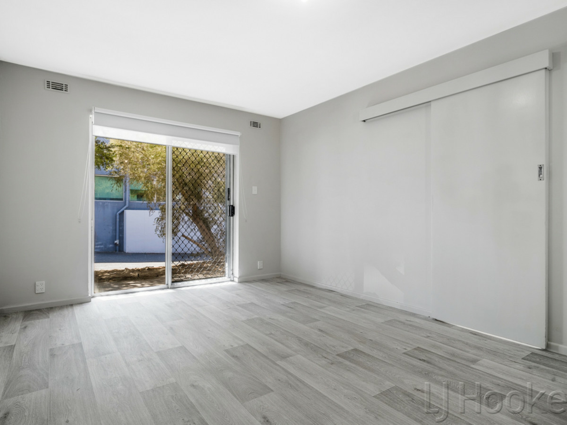 4/16 Cambridge Street, WEST LEEDERVILLE