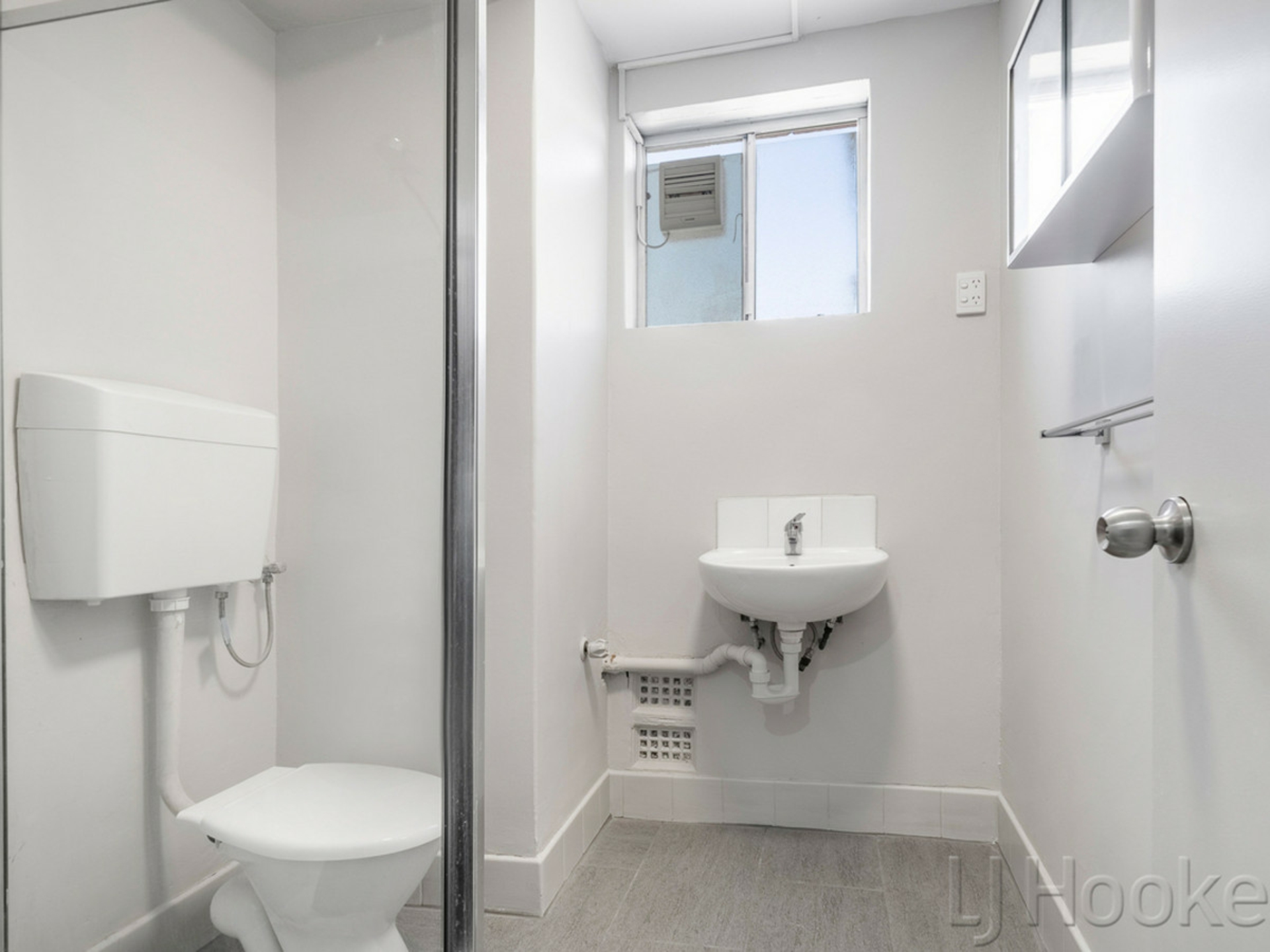 4/16 Cambridge Street, WEST LEEDERVILLE