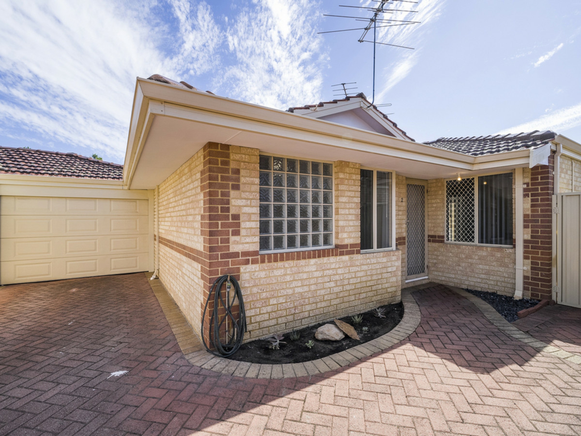 2/65 Spencer Avenue, YOKINE