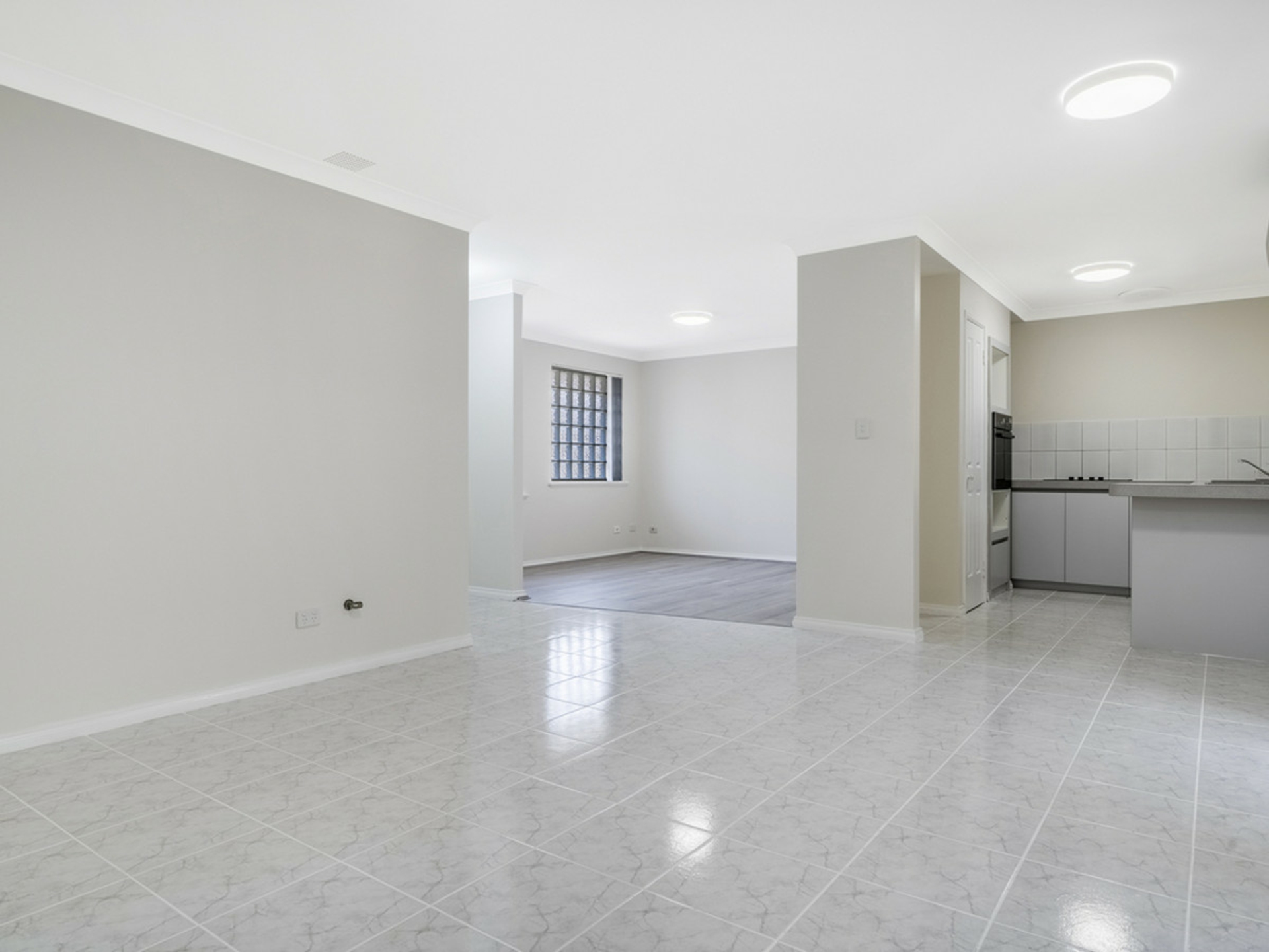 2/65 Spencer Avenue, YOKINE