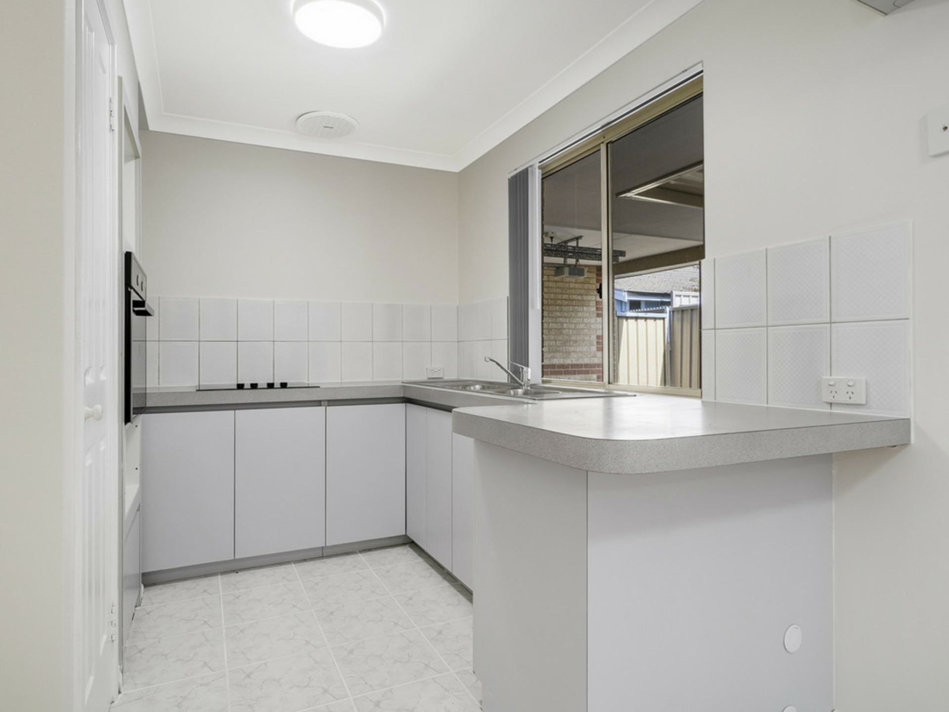 2/65 Spencer Avenue, YOKINE