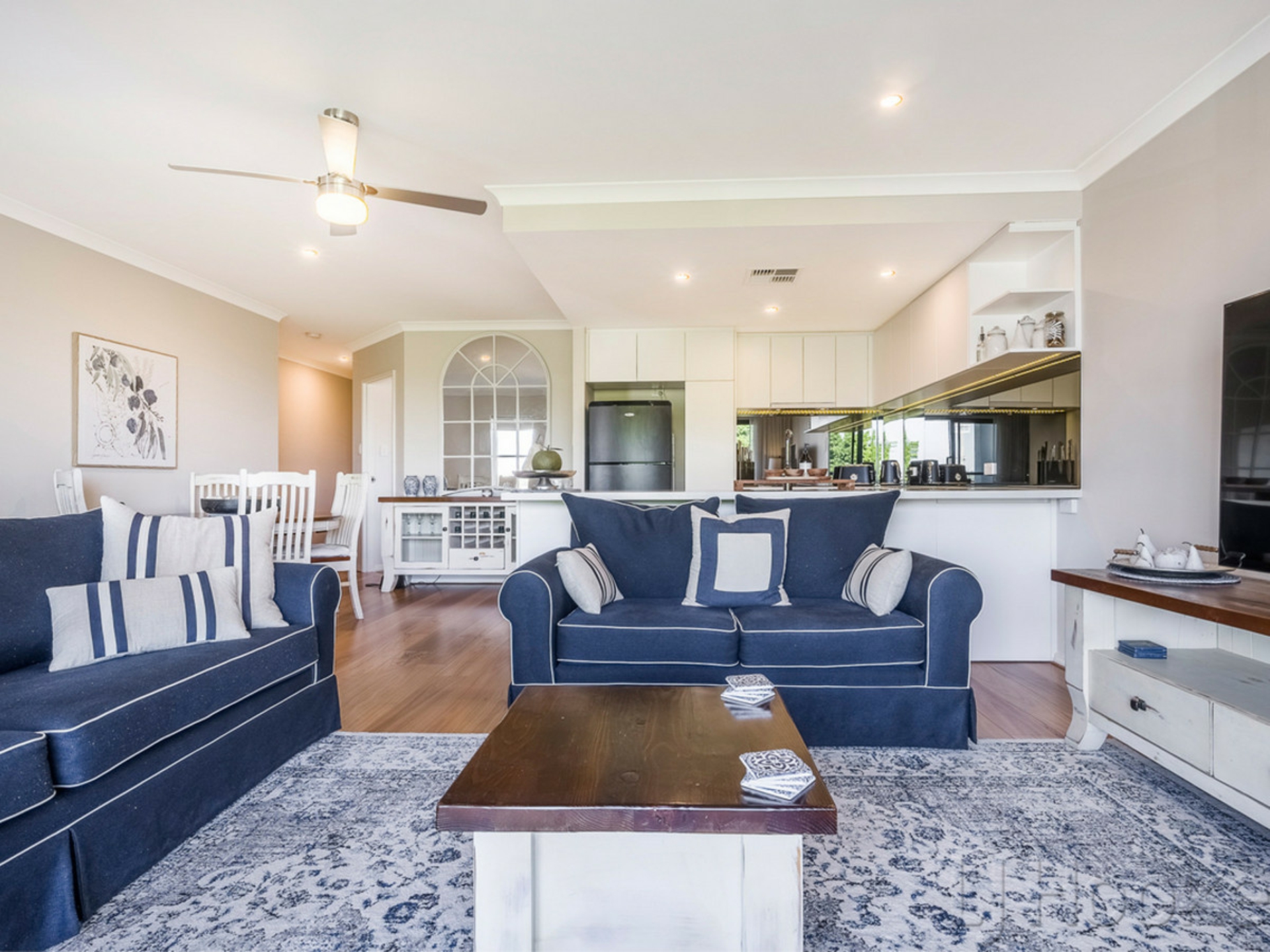 6/14 Waterloo Crescent, EAST PERTH