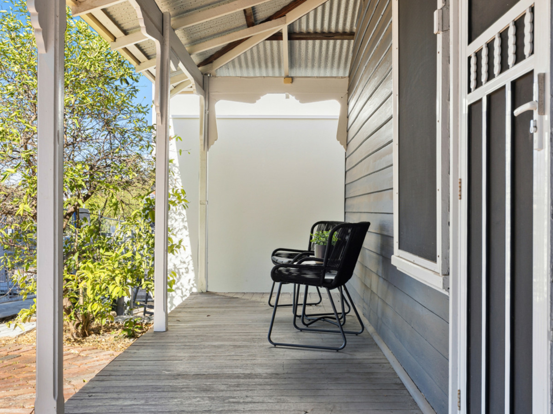 11 Roy Street, MOUNT LAWLEY