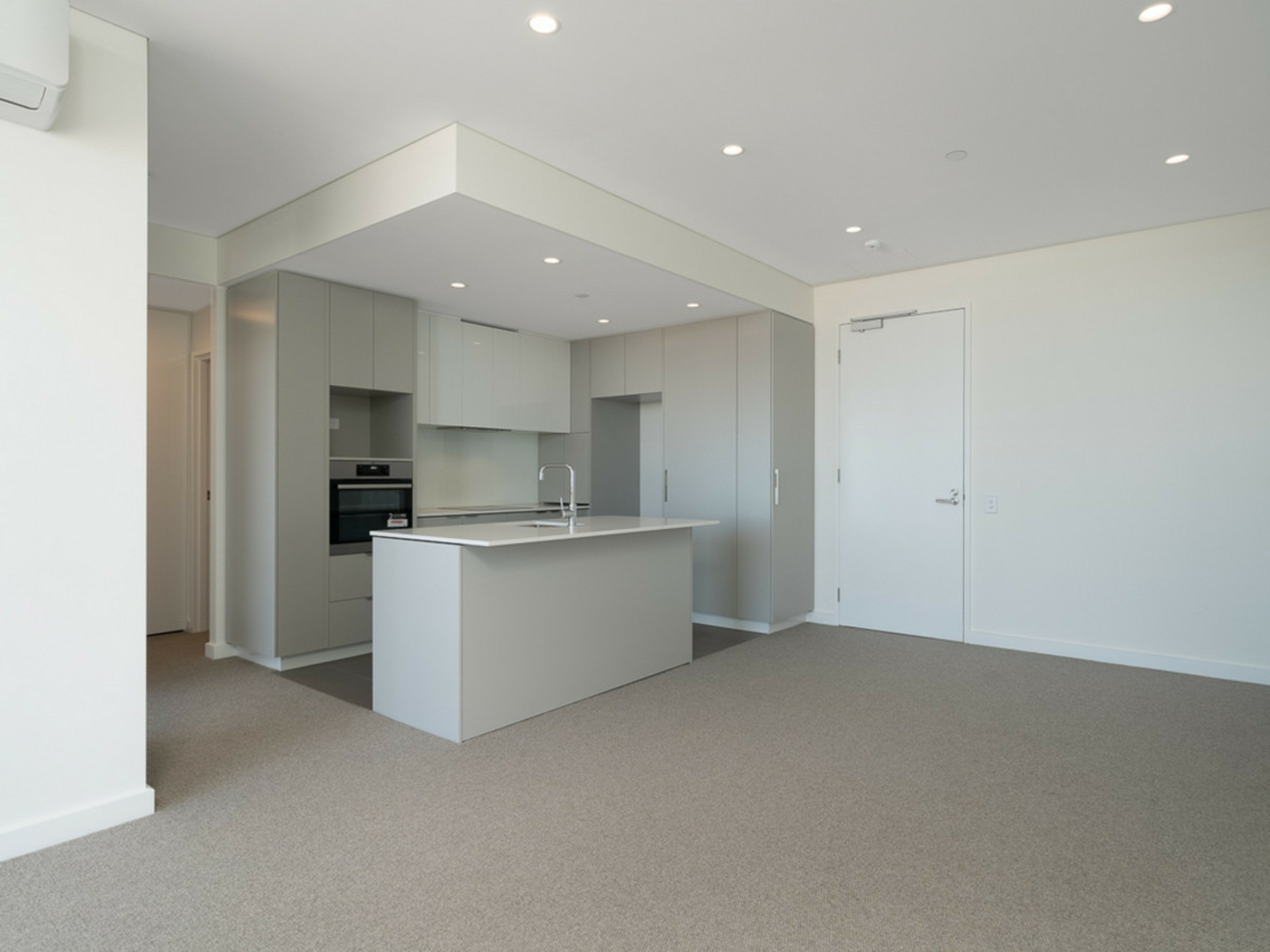 604/113 Grand Boulevard, JOONDALUP