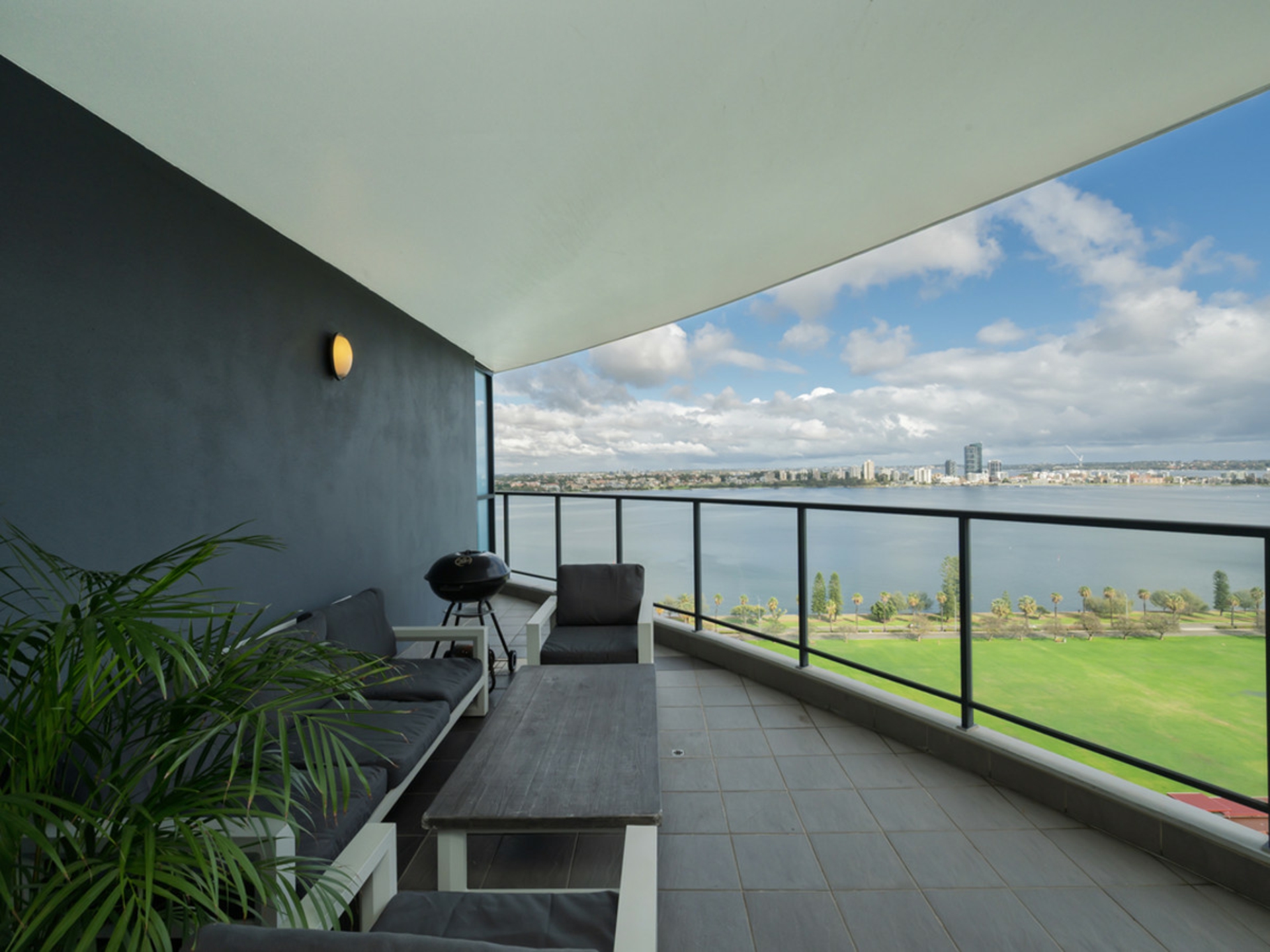 65/98 Terrace Road, EAST PERTH