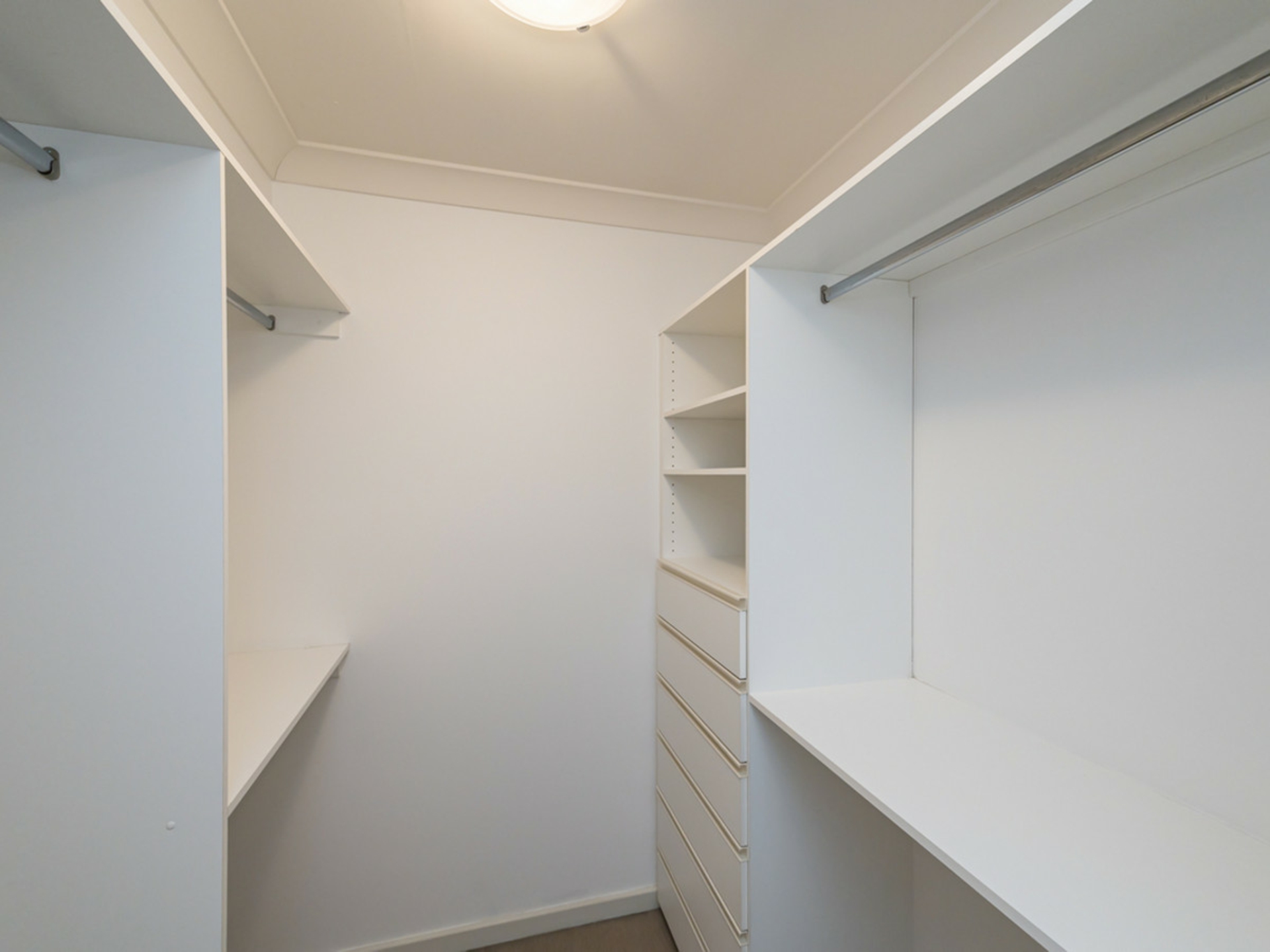 34/128 Mounts Bay Road, PERTH
