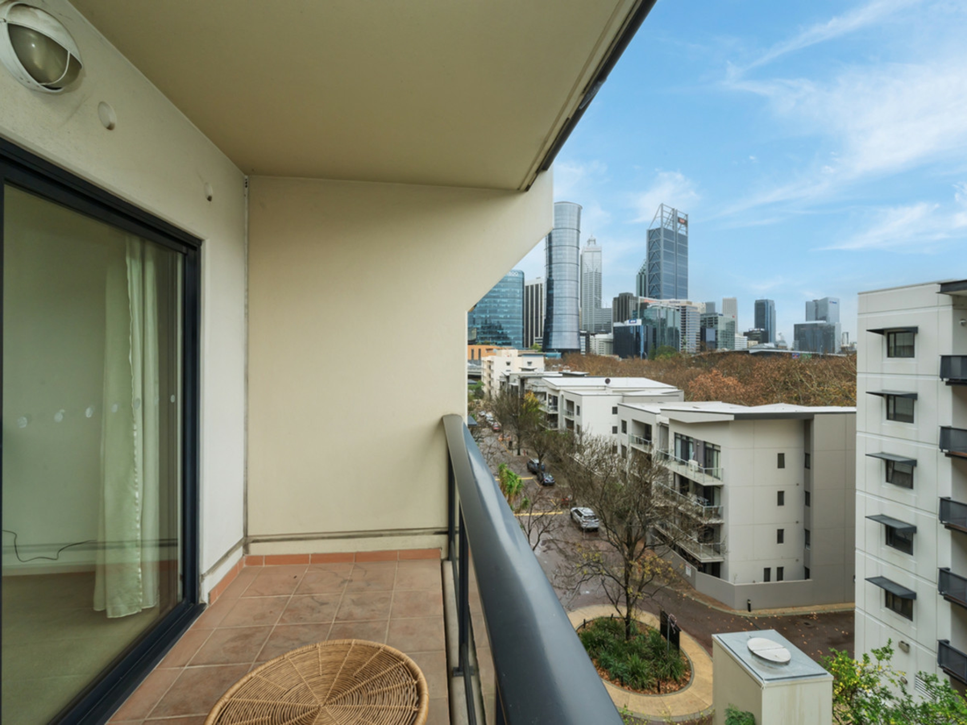 34/128 Mounts Bay Road, PERTH
