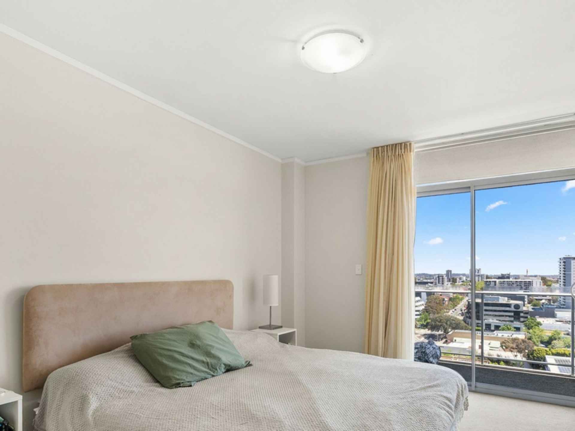129/996 Hay Street, PERTH