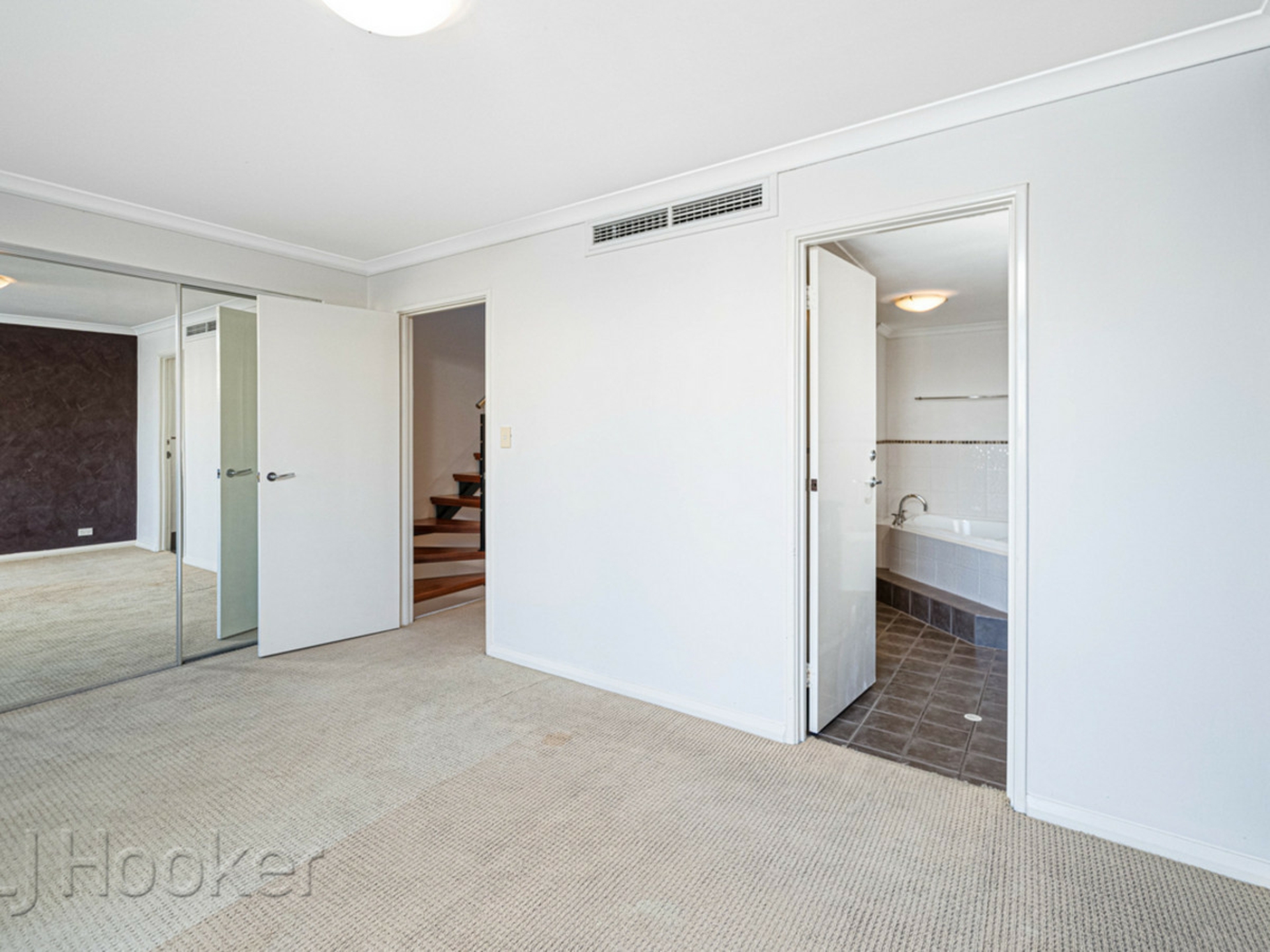 12 Boans Lane — photo 17 of 23