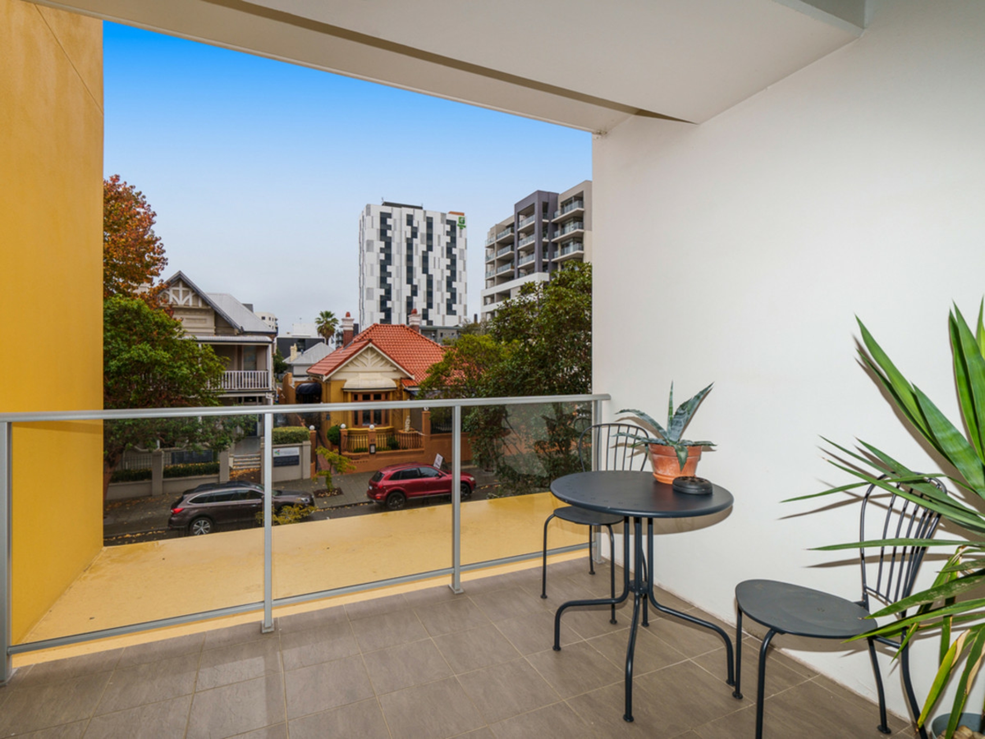 2/48-50 Outram Street — photo 2 of 21