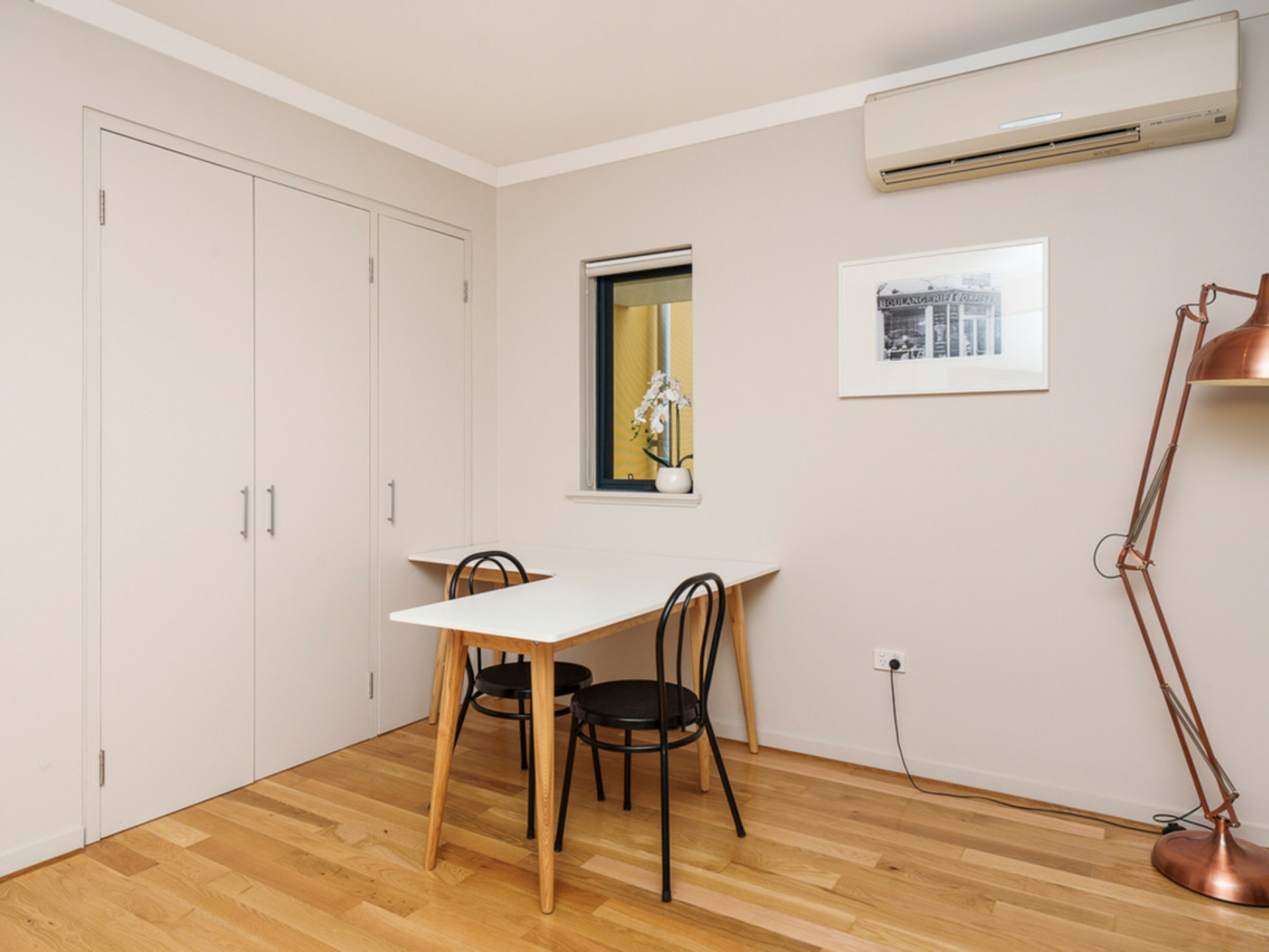 2/48-50 Outram Street — photo 8 of 21
