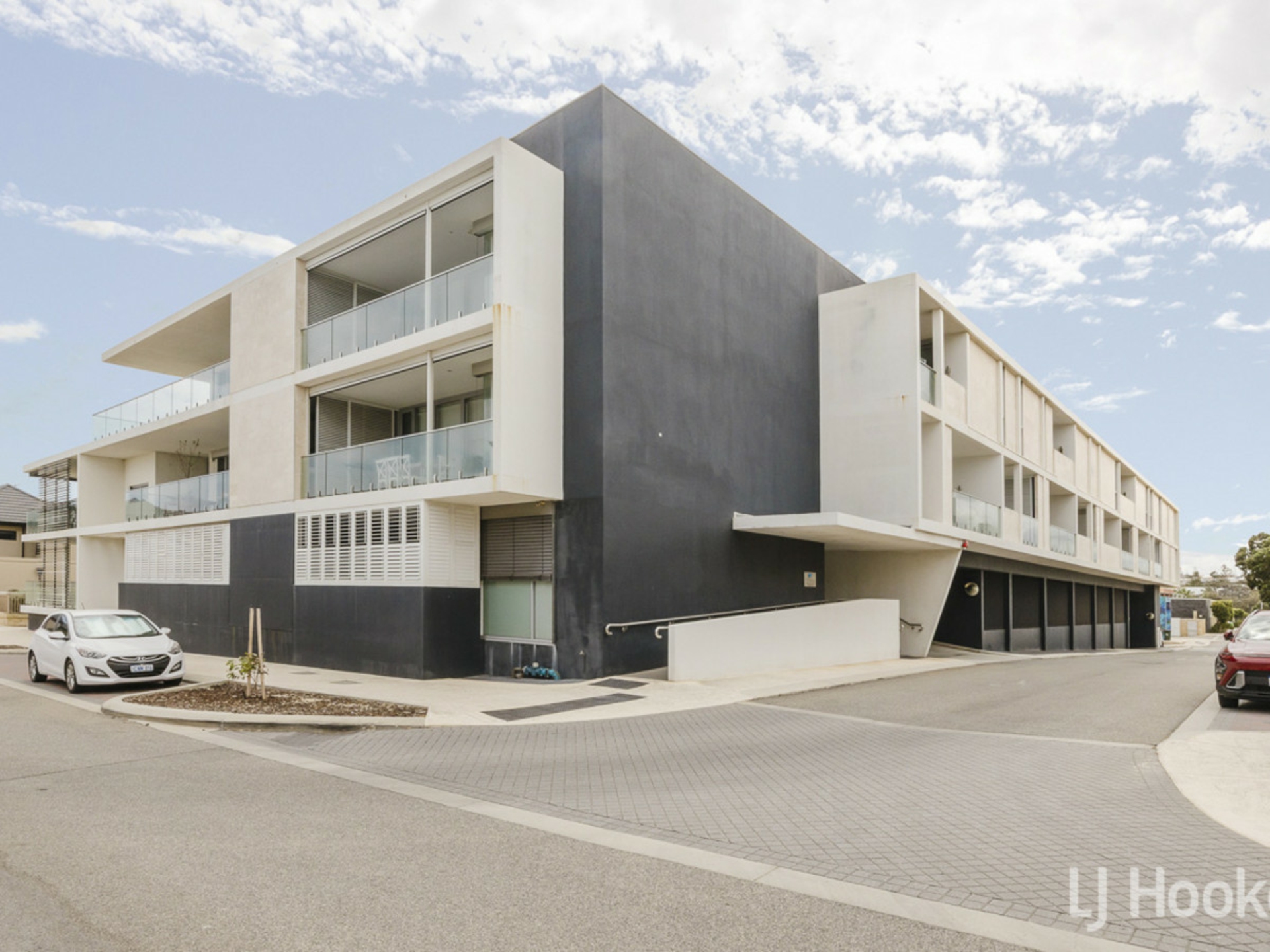 408/1 Bristol Lane Apartments (44) — photo from LJ Hooker City Residential