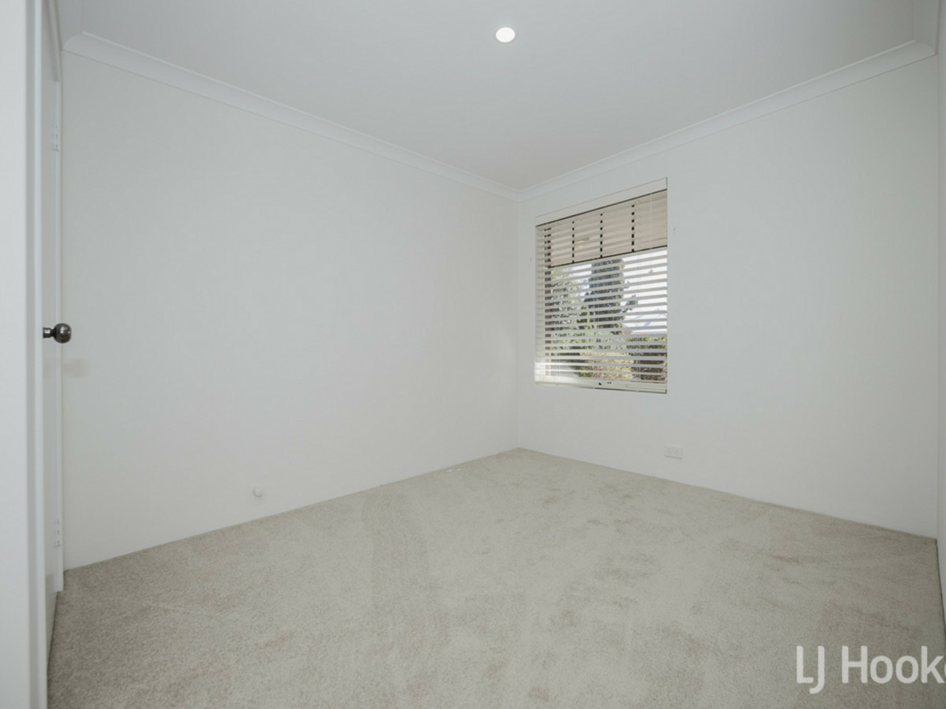 3 Durley Way — photo 10 of 27