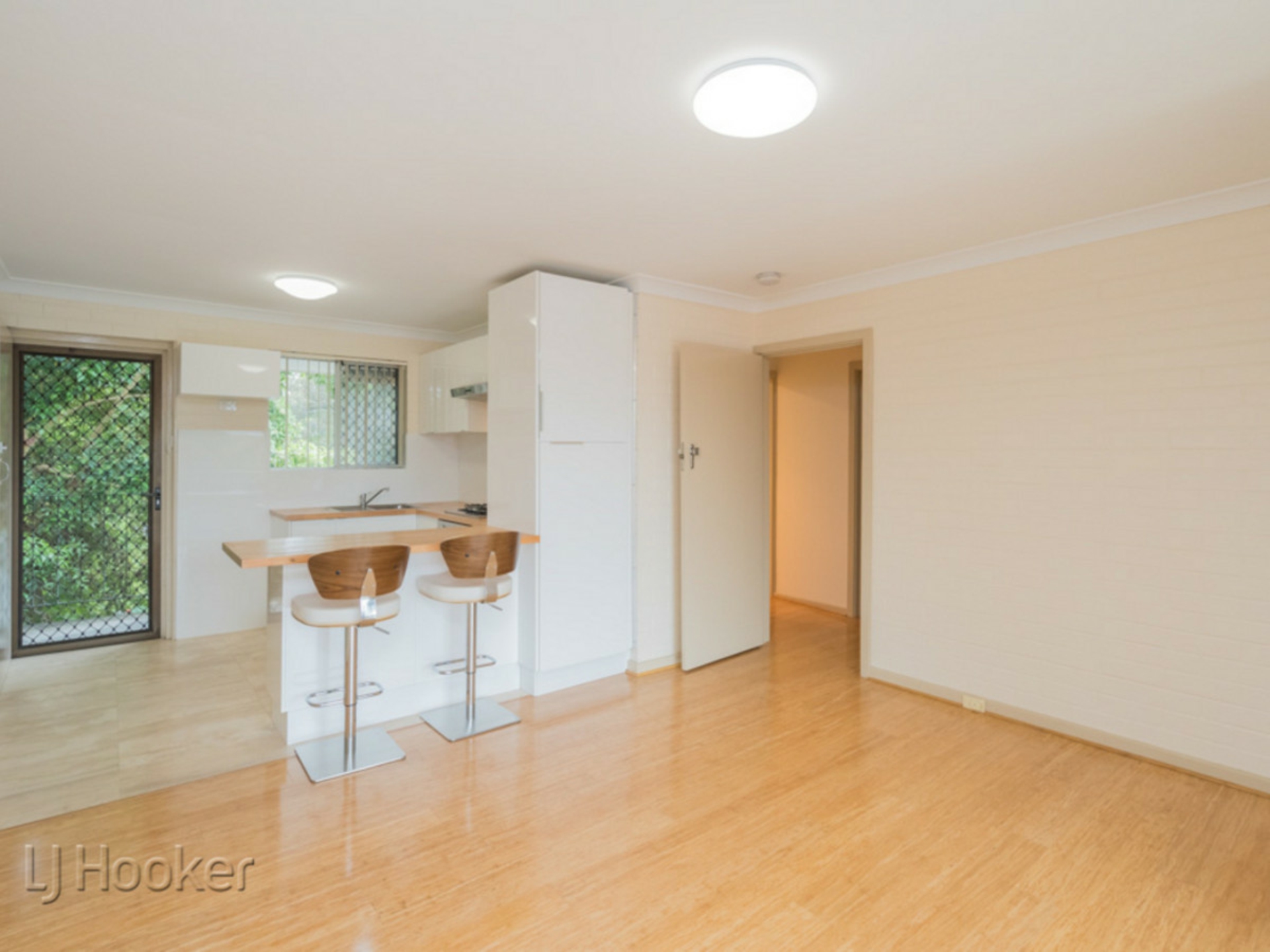 21/222 Whatley Crescent — photo from LJ Hooker City Residential