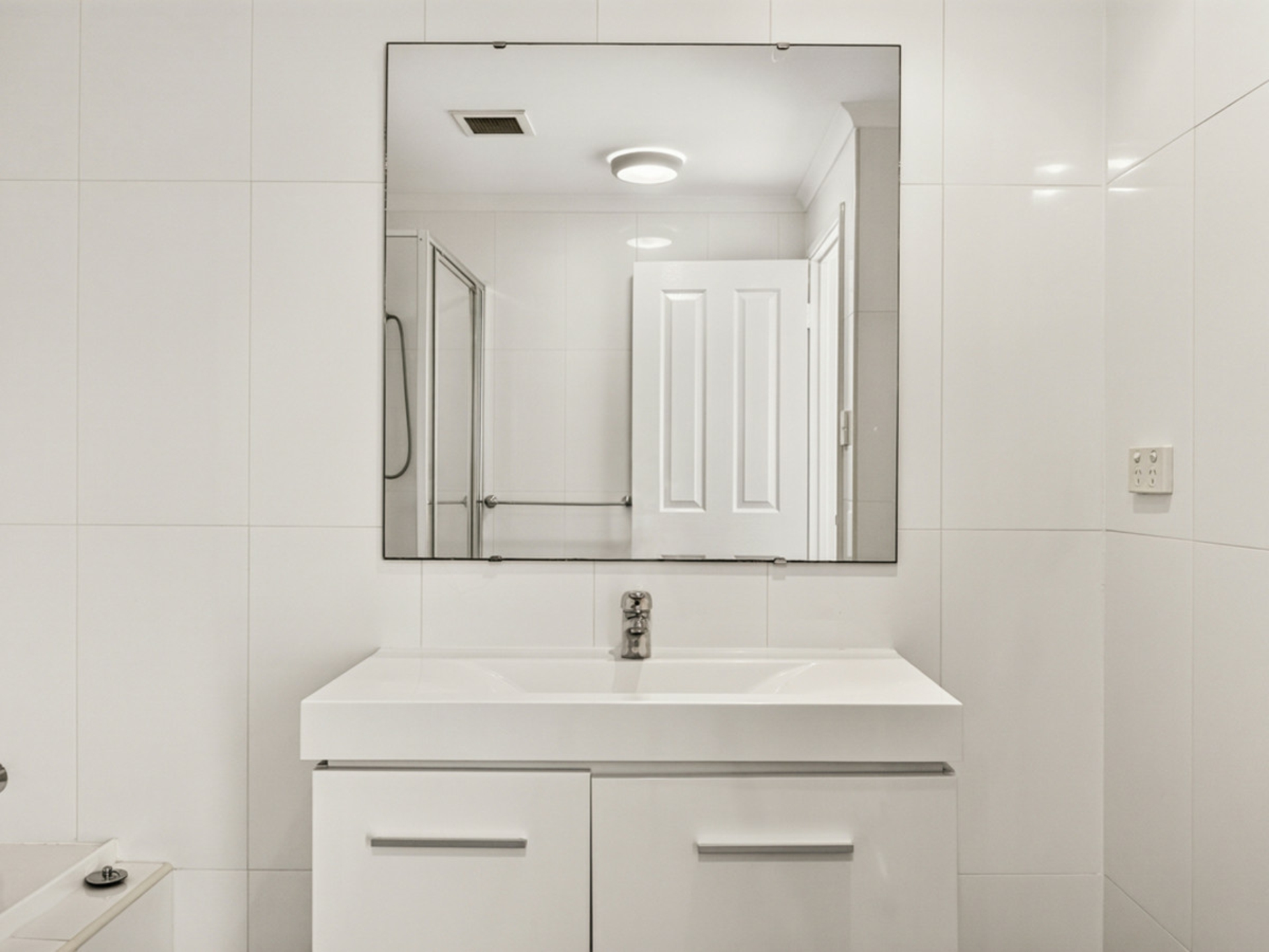 4/104 Brown Street — photo 13 of 18