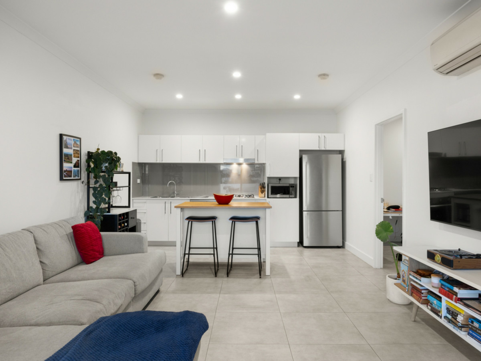 502/122 Brown Street — photo 5 of 28