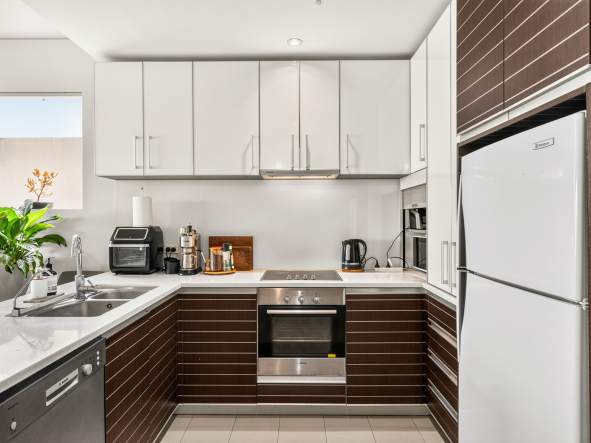 19/229 Adelaide Terrace — photo 11 of 28