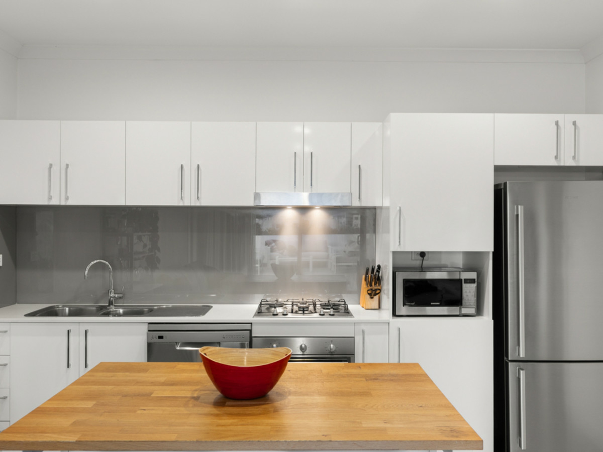 502/122 Brown Street — photo 8 of 28