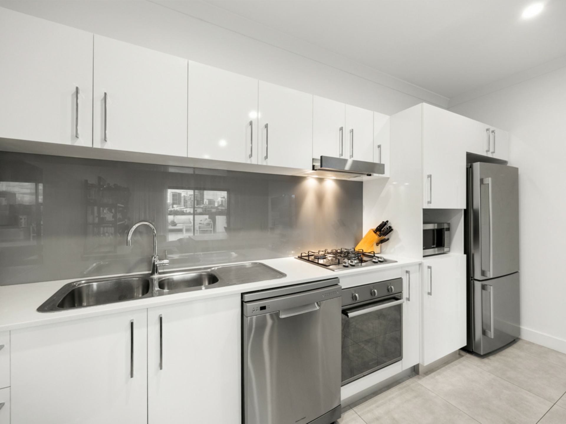 502/122 Brown Street — photo 9 of 28