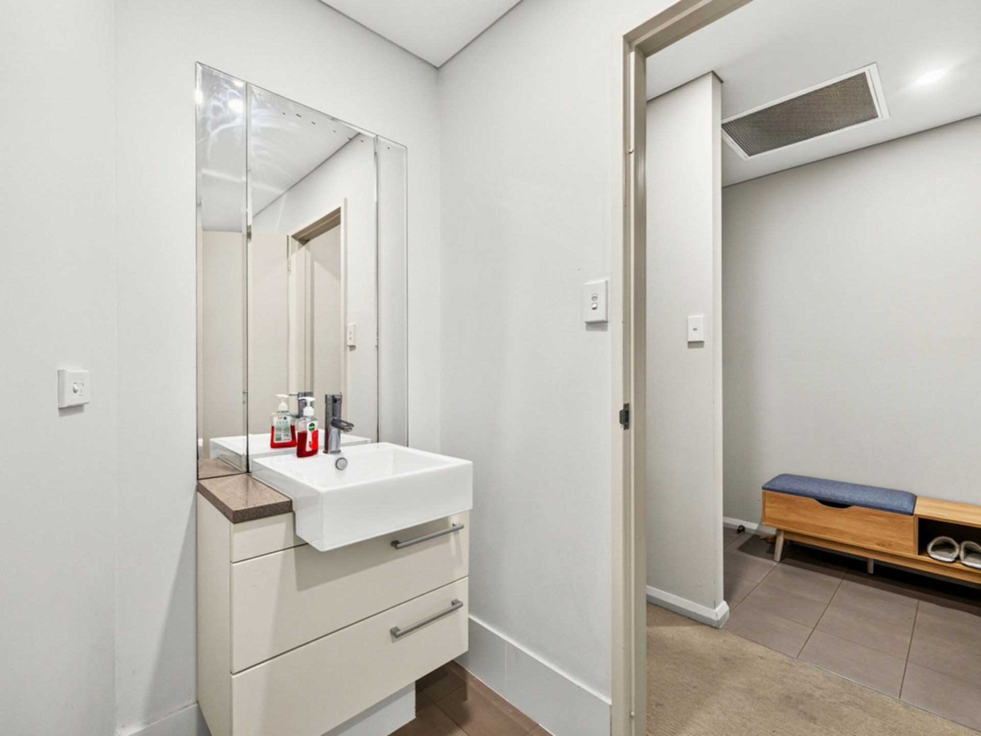 19/229 Adelaide Terrace — photo 20 of 28