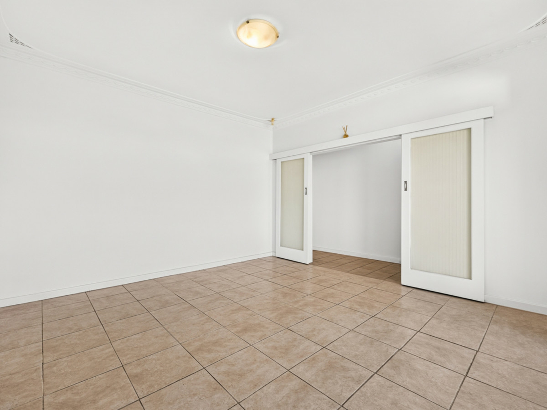 136 Walter Road East — photo 13 of 29