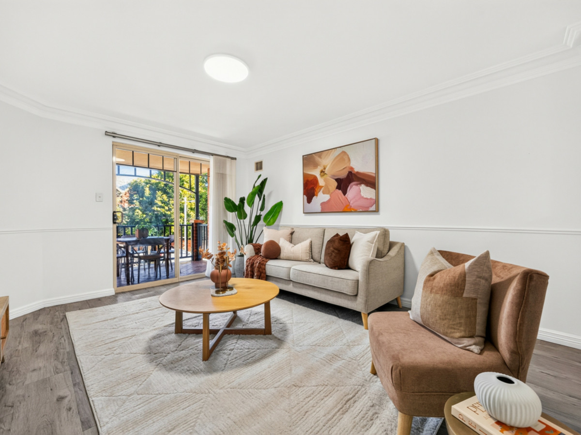 4/42 Bronte Street — photo 3 of 28