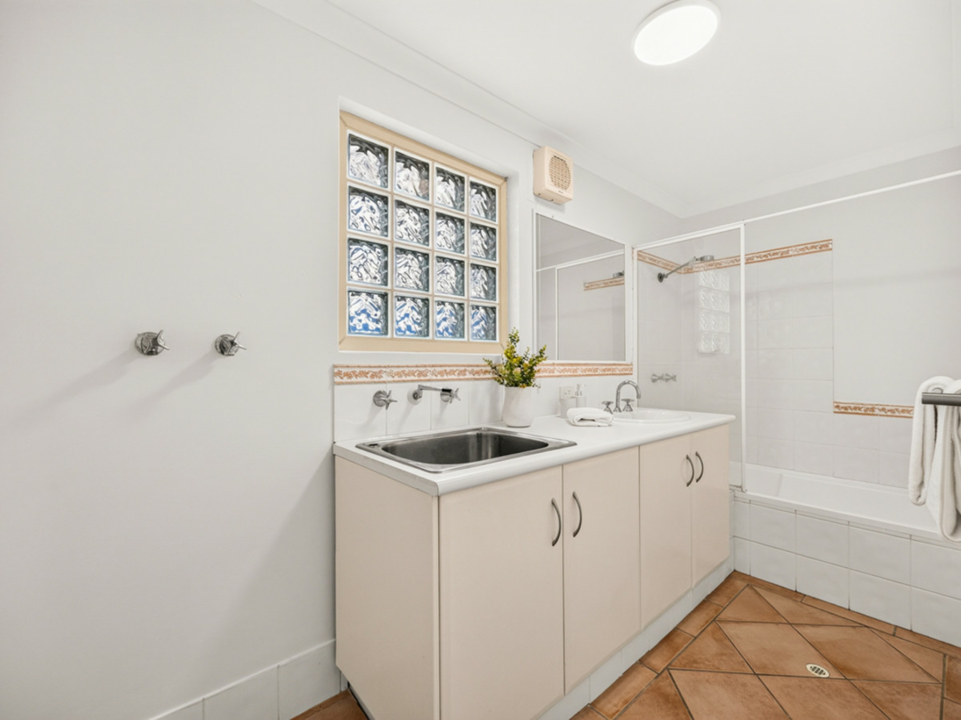 4/42 Bronte Street — photo 22 of 28