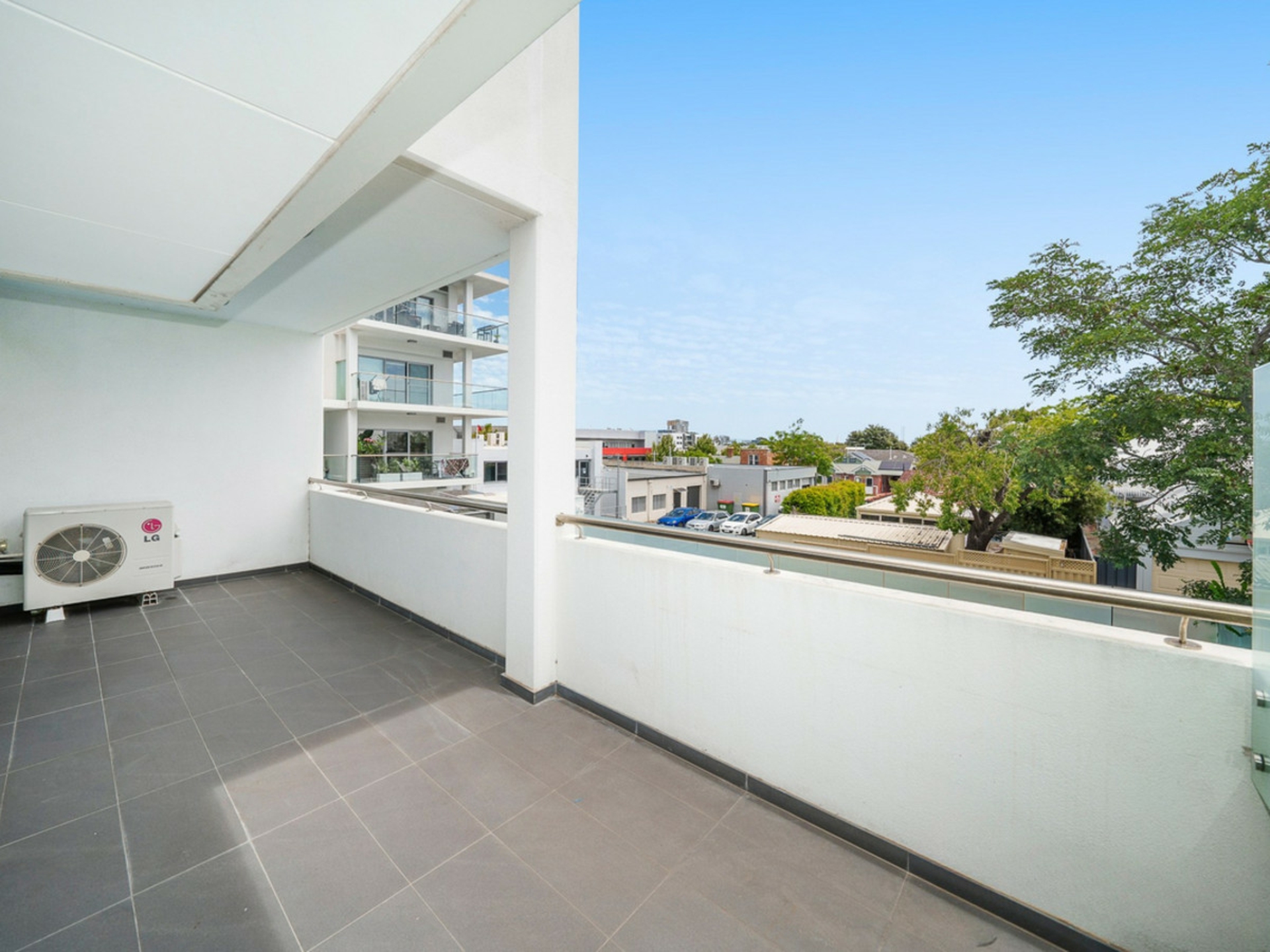 24/110 Cambridge Street — photo 19 of 27