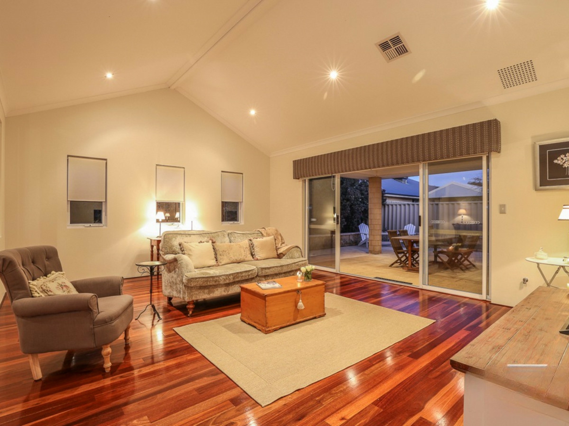 10 Landbeach Boulevard — photo 8 of 26