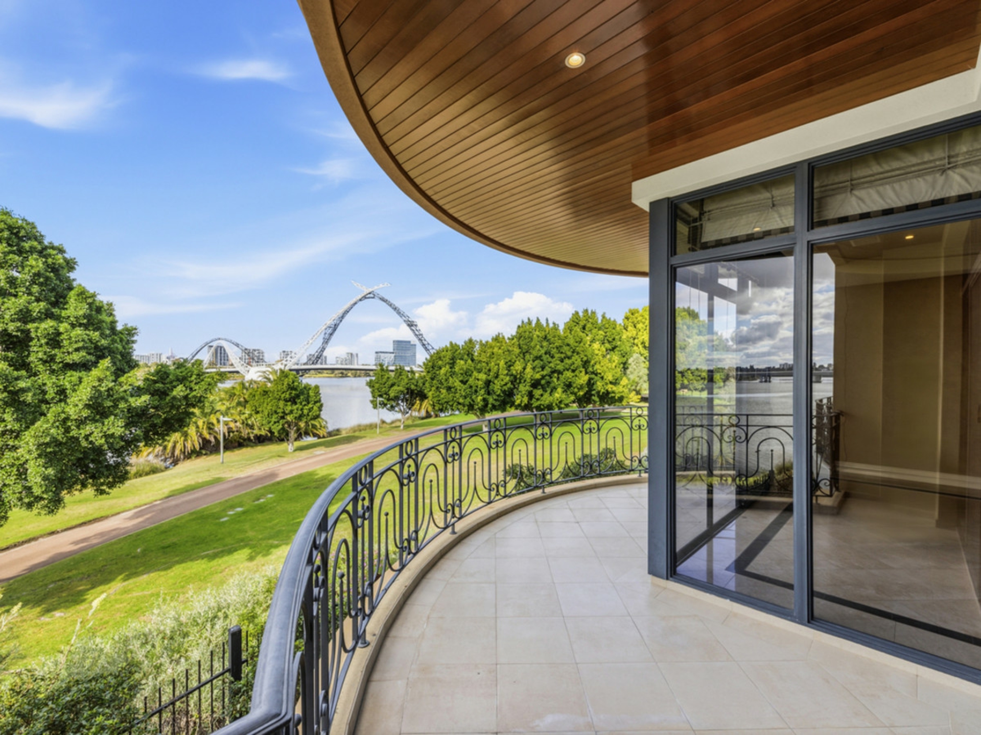 10 Vanguard Terrace — photo 7 of 30