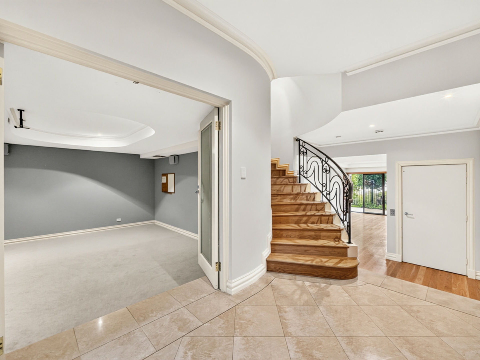 10 Vanguard Terrace — photo 11 of 30