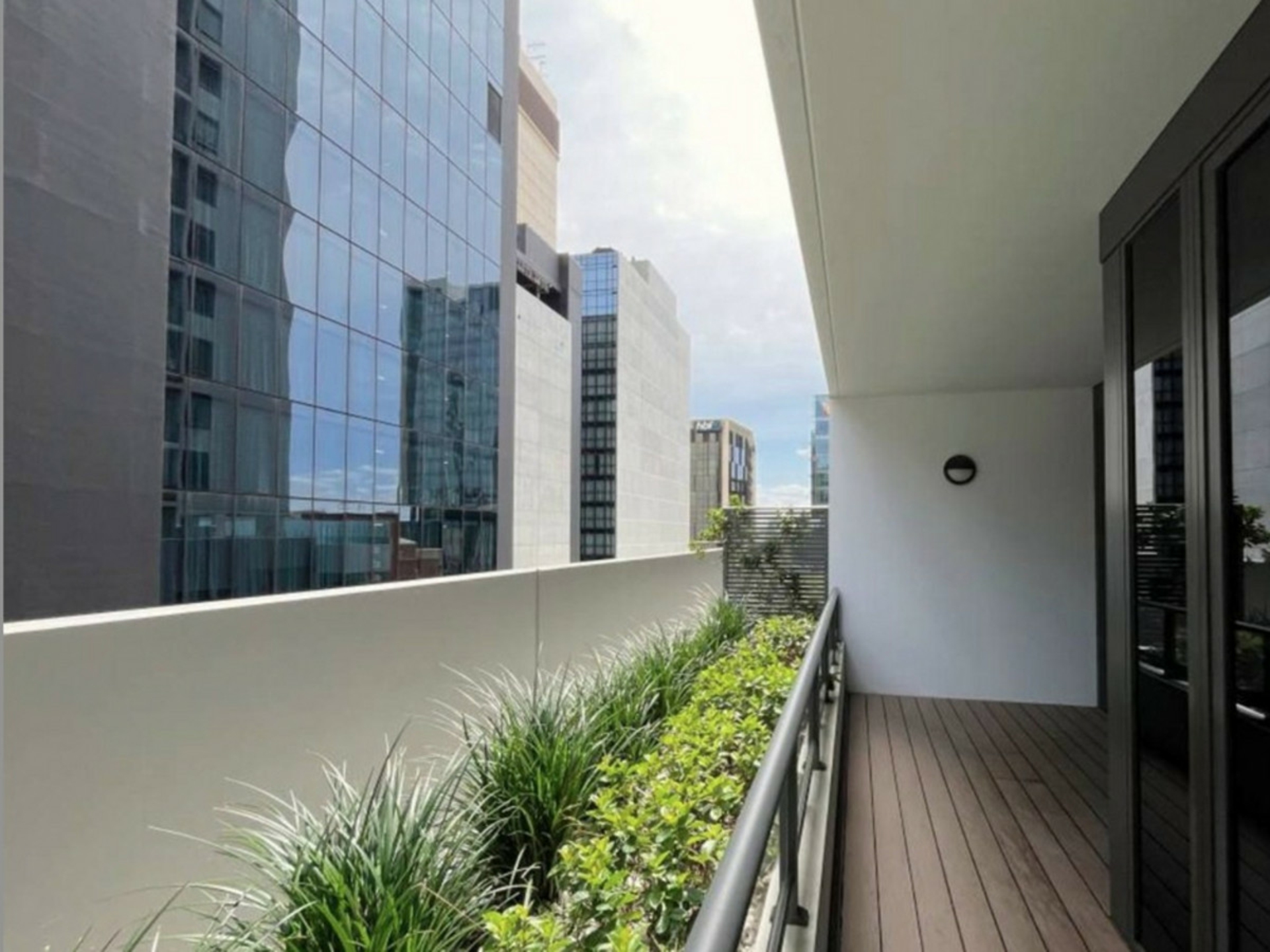 507/380 Murray Street — photo from LJ Hooker City Residential