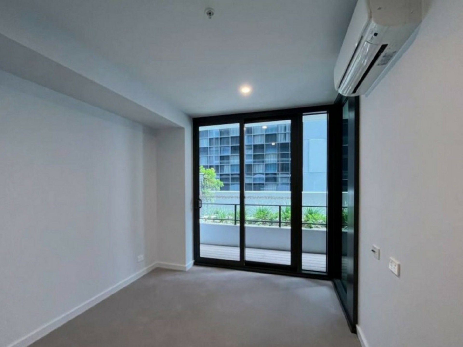 507/380 Murray Street — photo 4 of 5