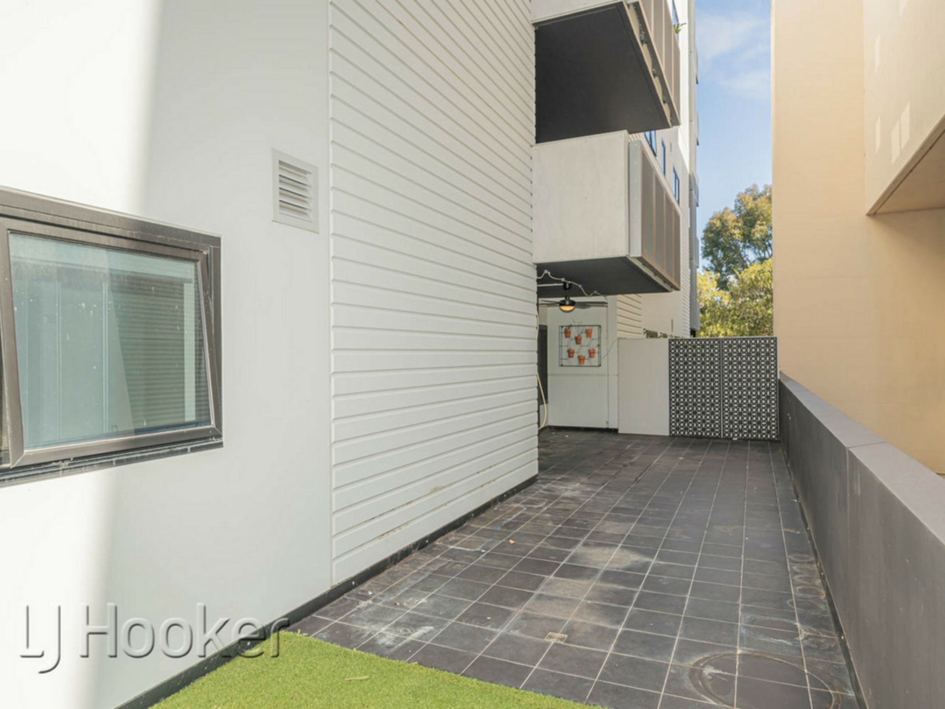 102/108 Bennett Street — photo 8 of 30