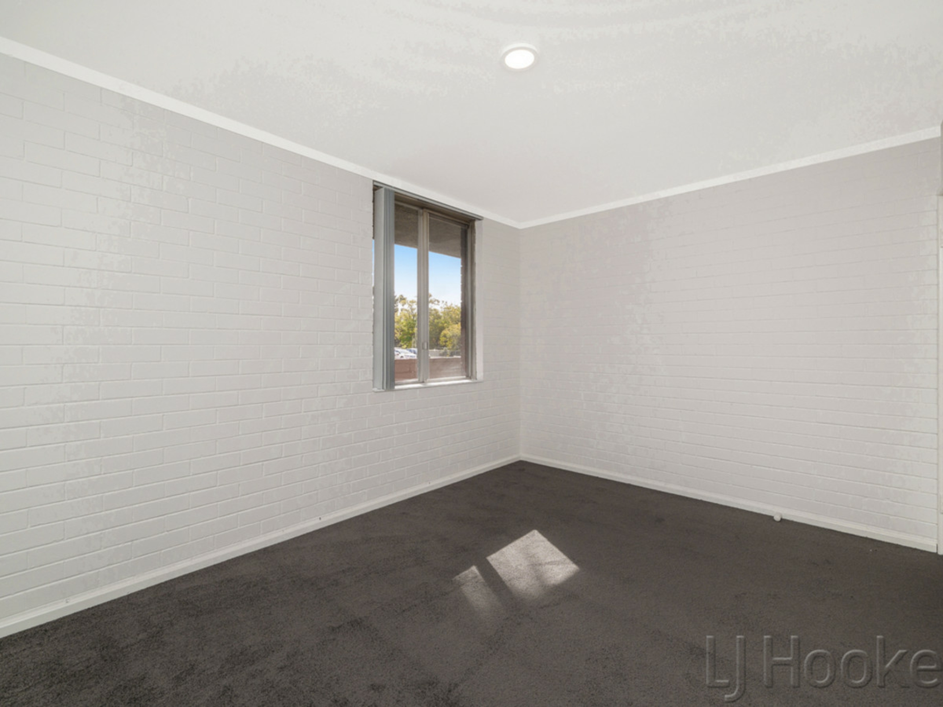 19/12 Tenth Avenue — photo 15 of 24
