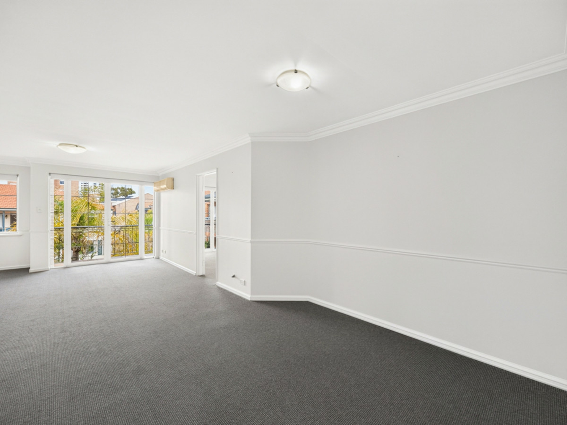 73/125 Wellington Street — photo 6 of 24