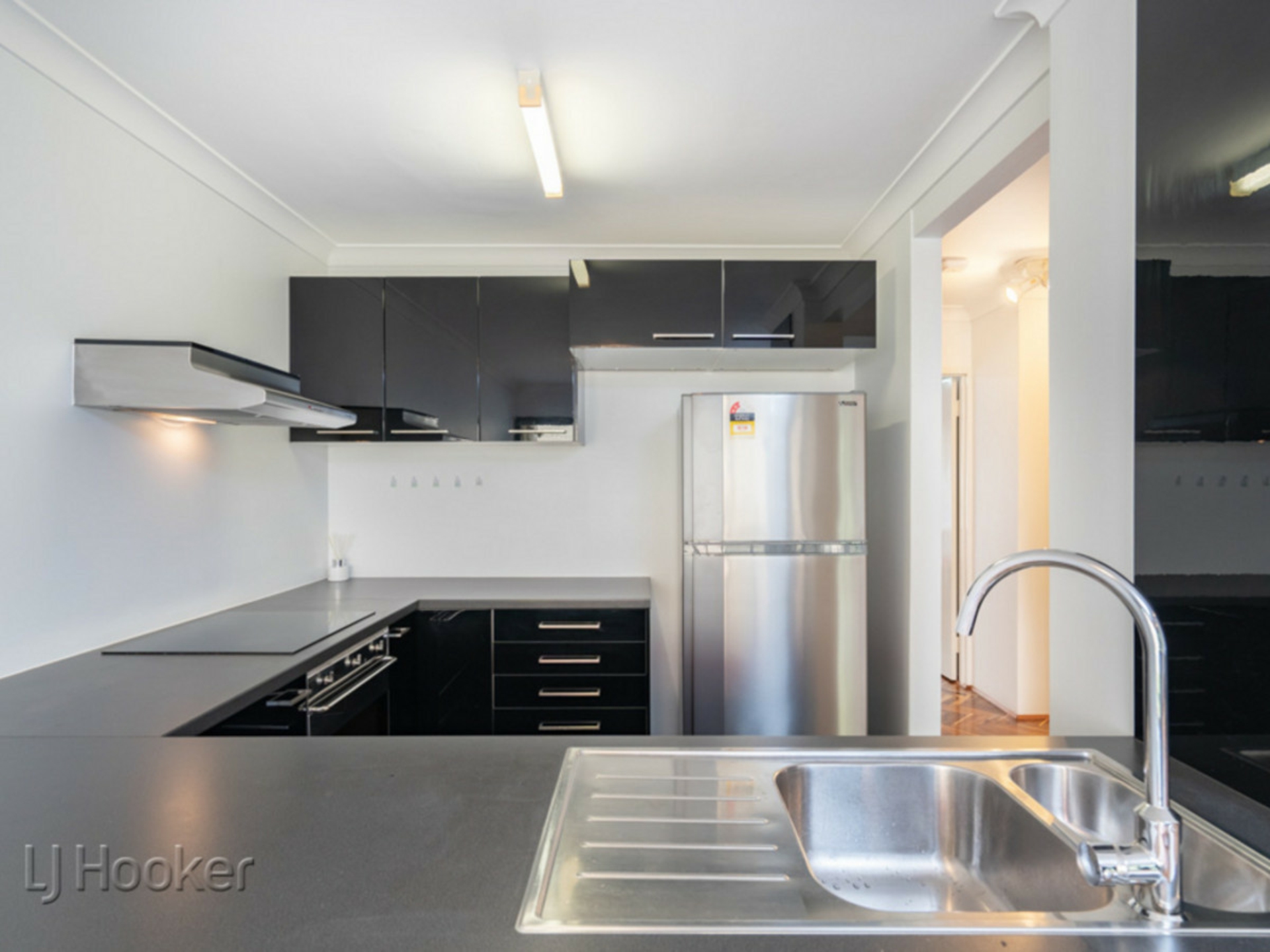 8/35 Goderich Street — photo from LJ Hooker City Residential