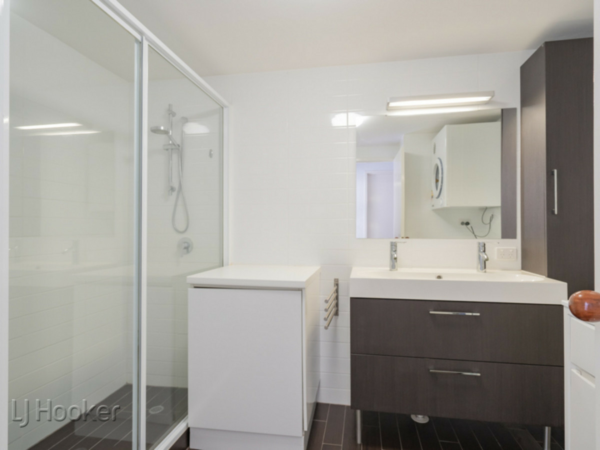 8/35 Goderich Street — photo 10 of 24