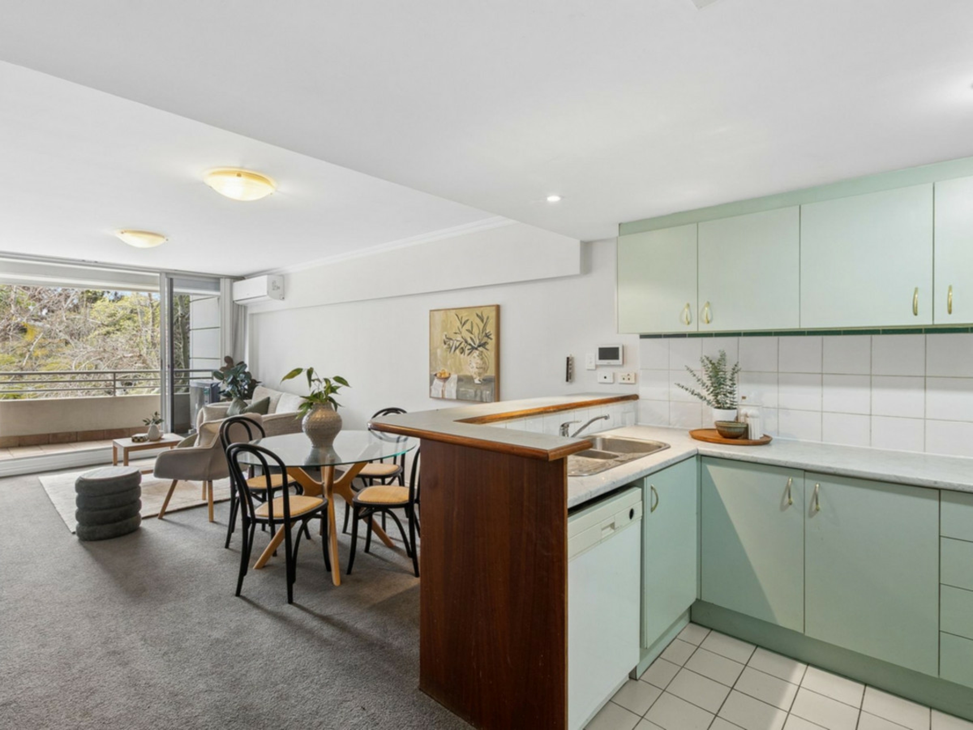 9/134 Mounts Bay Road — photo 3 of 18