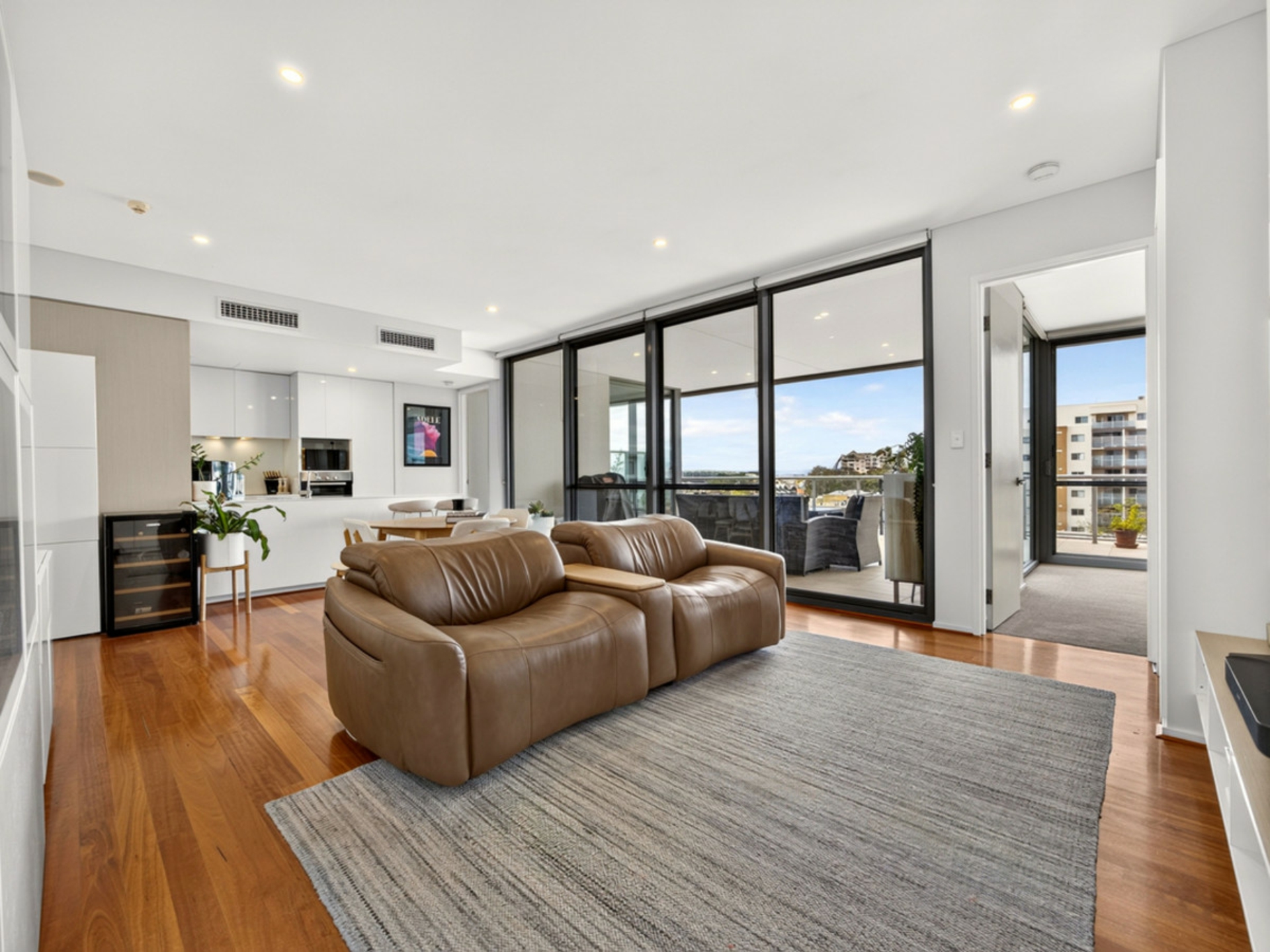73/43 Wickham Street — photo 2 of 30