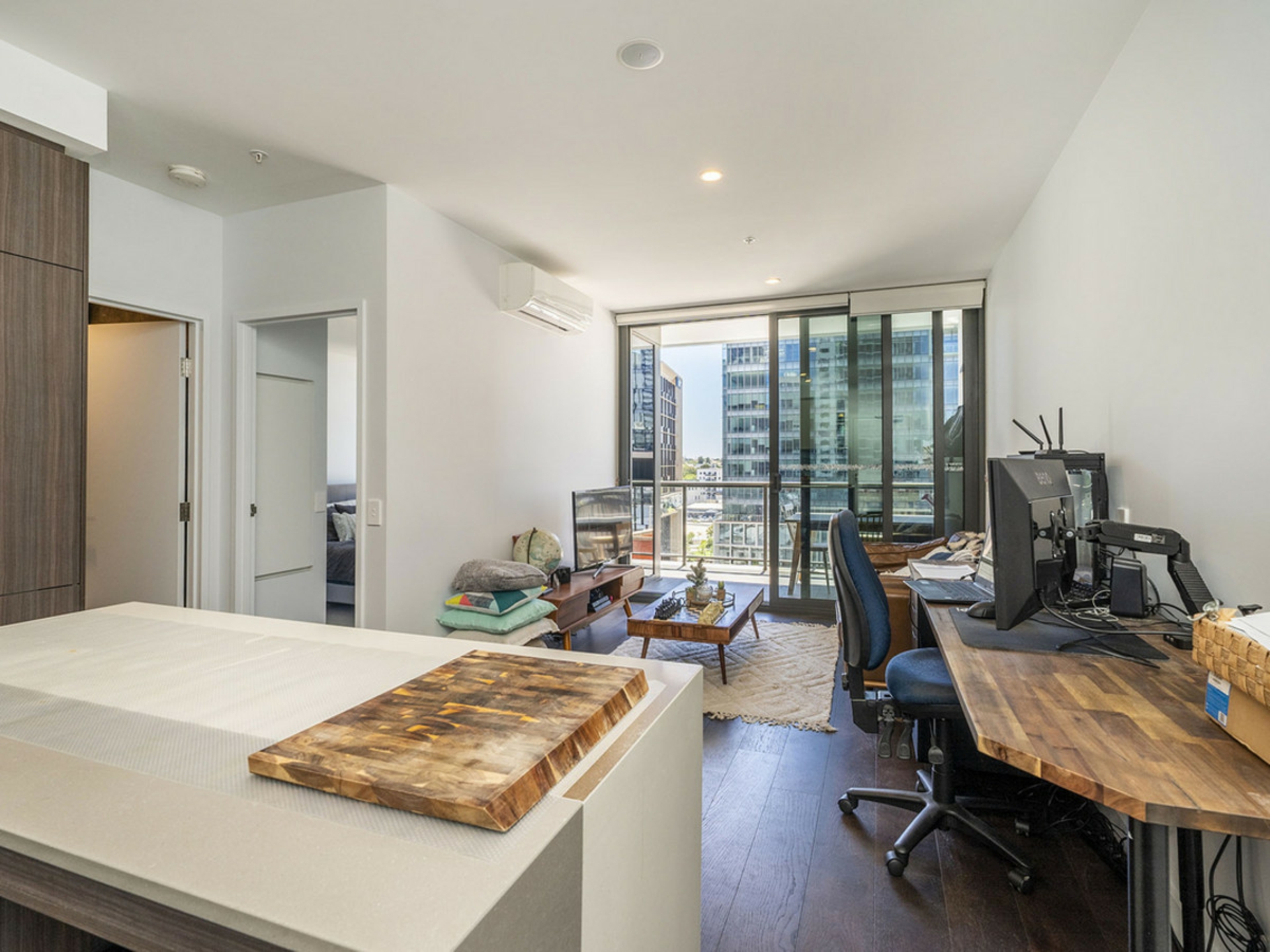 712/380 Murray Street — photo from LJ Hooker City Residential